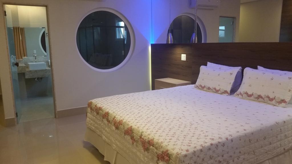 Kamur Plaza Hotel Goianesia Zimmer foto