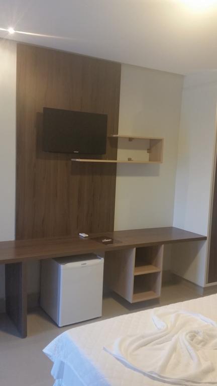 Kamur Plaza Hotel Goianesia Zimmer foto