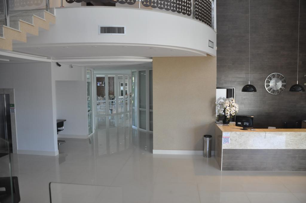 Kamur Plaza Hotel Goianesia Exterior foto