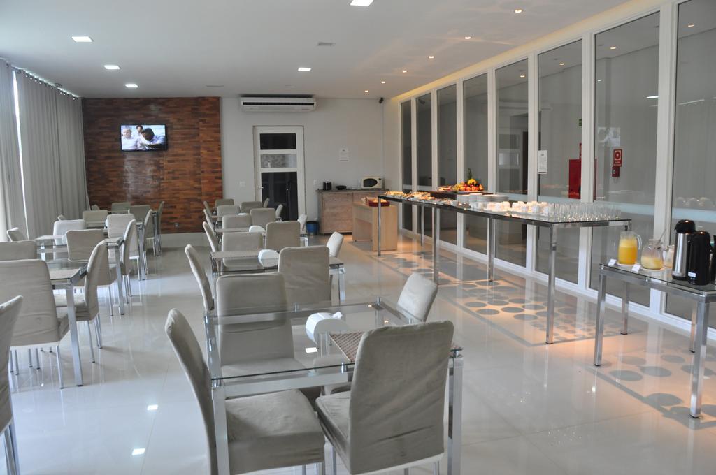 Kamur Plaza Hotel Goianesia Exterior foto